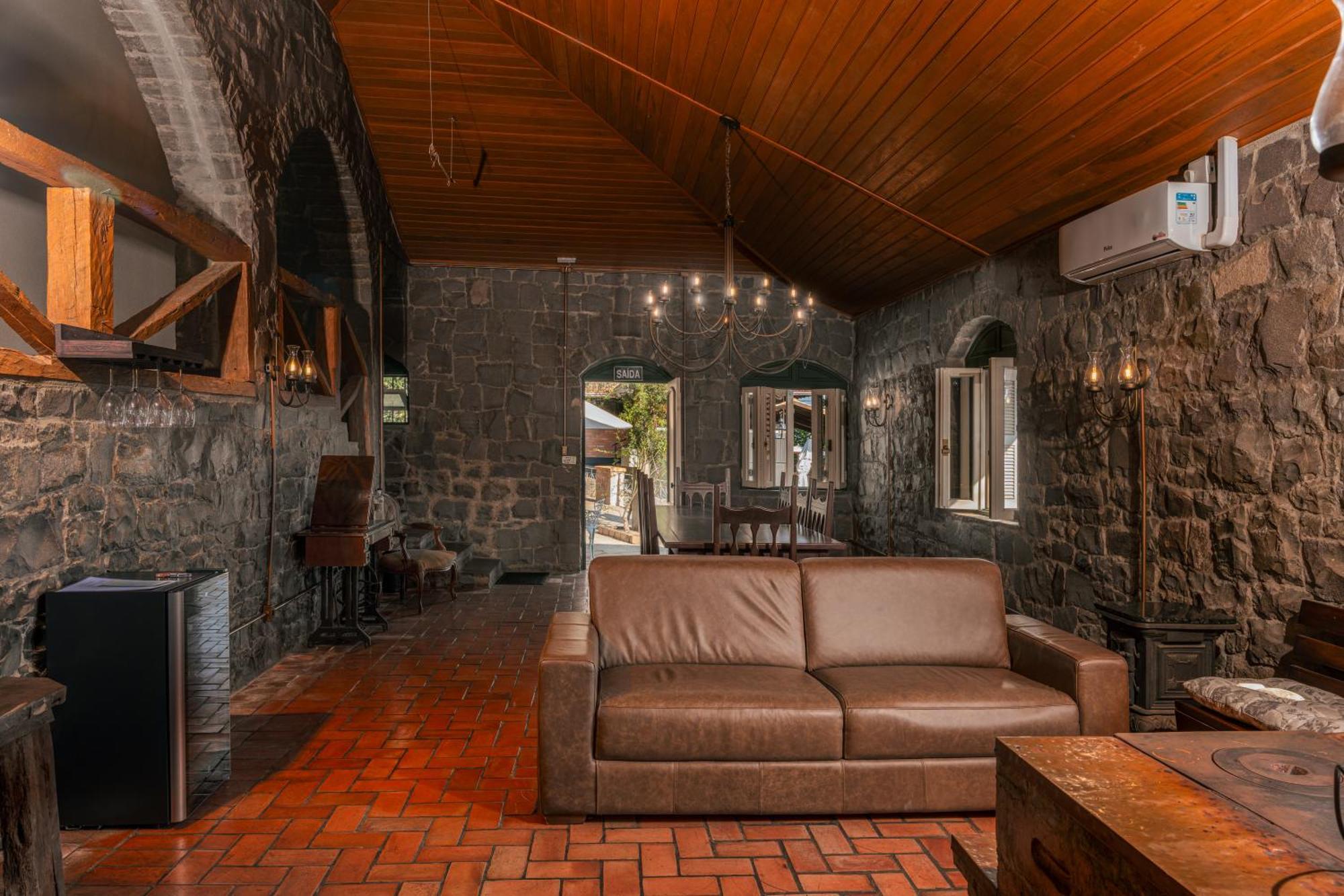 Casa De Pedra Mena Kaho Villa Bento Gonçalves Dış mekan fotoğraf